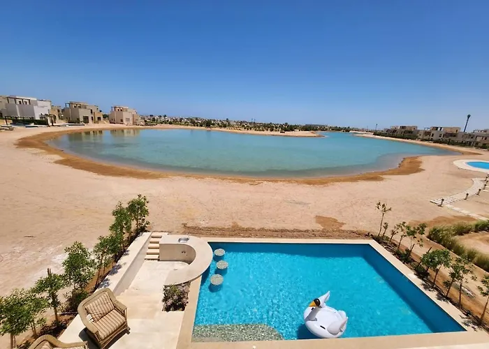 Luxury 4 Bedroom - Cyan Elgouna Villa *